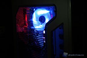 00112Aerocool XPREDATOR WHITE XTREMEHARDWARE.COM